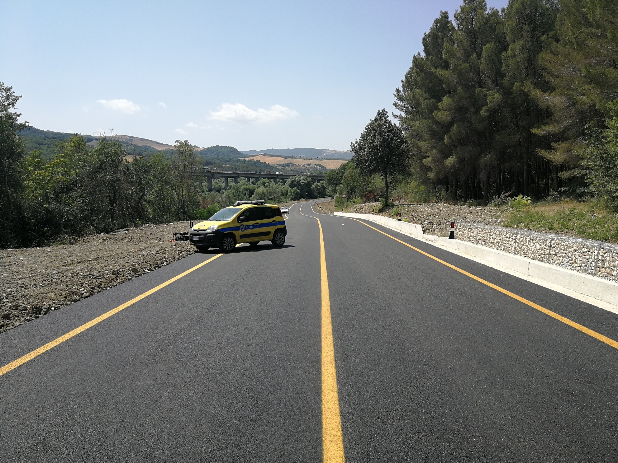 Strada panoramica Anas 647 Fondo Valle del Biferno (foto Anas) Strada panoramica Anas 647 Fondo Valle del Biferno (foto Anas)
