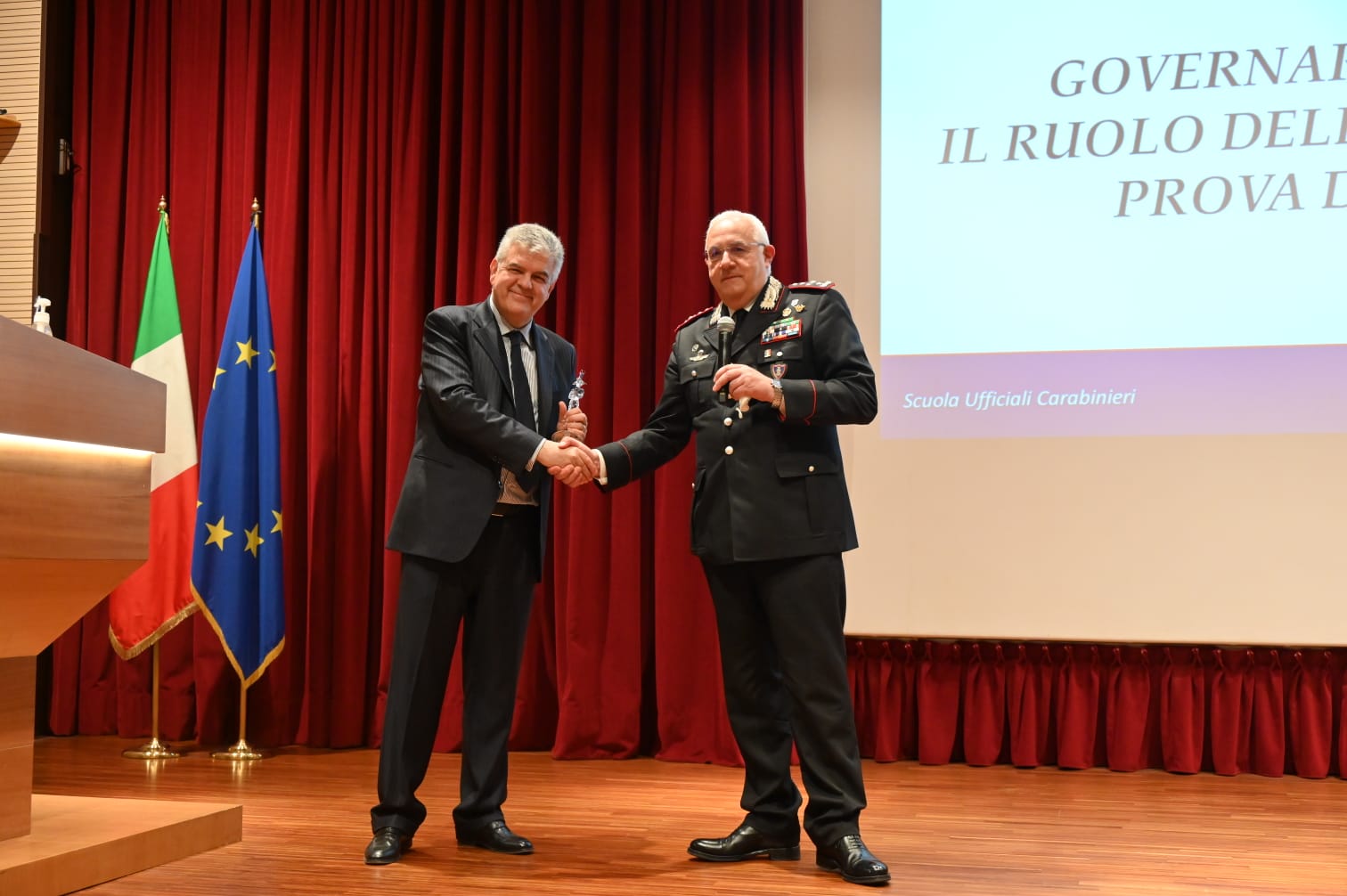 Gen. C.A. Teo Luzi_Com Gen Arma dei Carabinieri e Luigi Ferraris_AD Gruppo FS (foto Gruppo FS Italiane) Gen. C.A. Teo Luzi_Com Gen Arma dei Carabinieri e Luigi Ferraris_AD Gruppo FS (foto Gruppo FS Italiane)