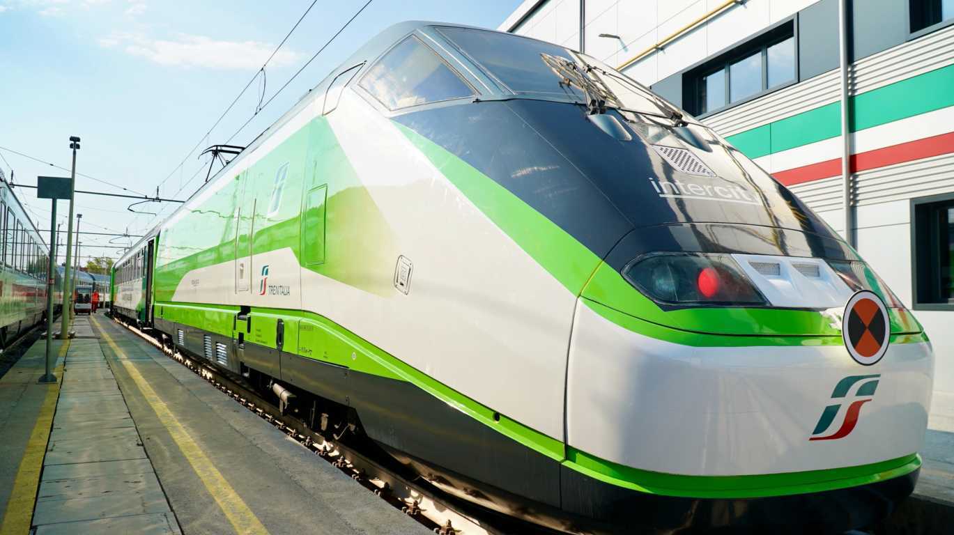 intercitygreen.jpg intercitygreen.jpg