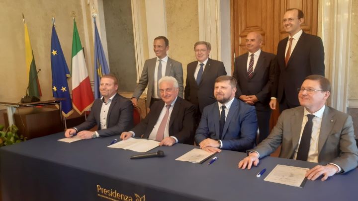 Accordo Fvg Lituania (foto Mims) Accordo Fvg Lituania (foto Mims)