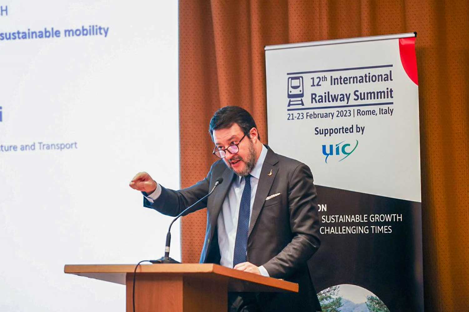 Ministro_Salvini_International_Railway_Summit_Roma_interna (foto FS News)