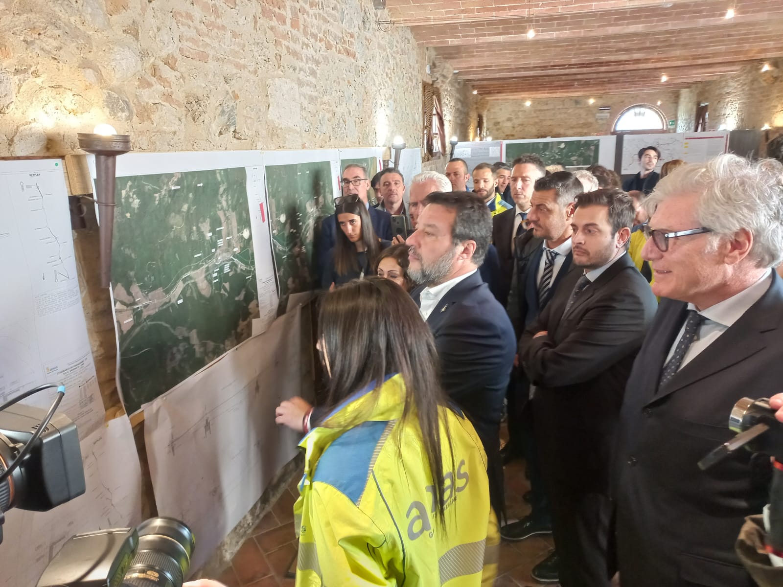 Toscana-Sopralluogo E78 Ministro Salvini, Simonini, Liani (Foto Anas) Toscana-Sopralluogo E78 Ministro Salvini, Simonini, Liani (Foto Anas)