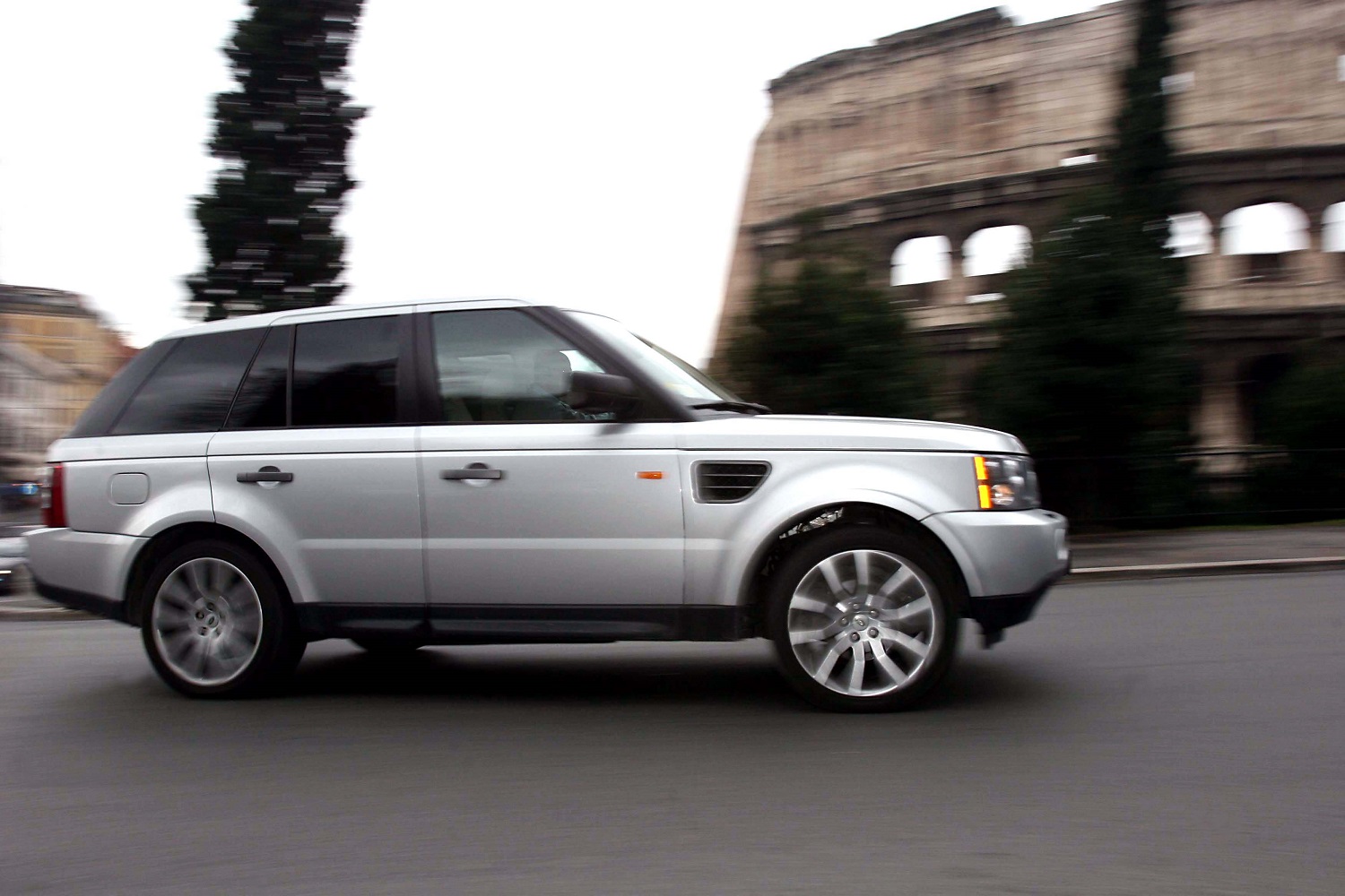 suv _ imagoeconomica 2023.jpg suv _ imagoeconomica 2023.jpg