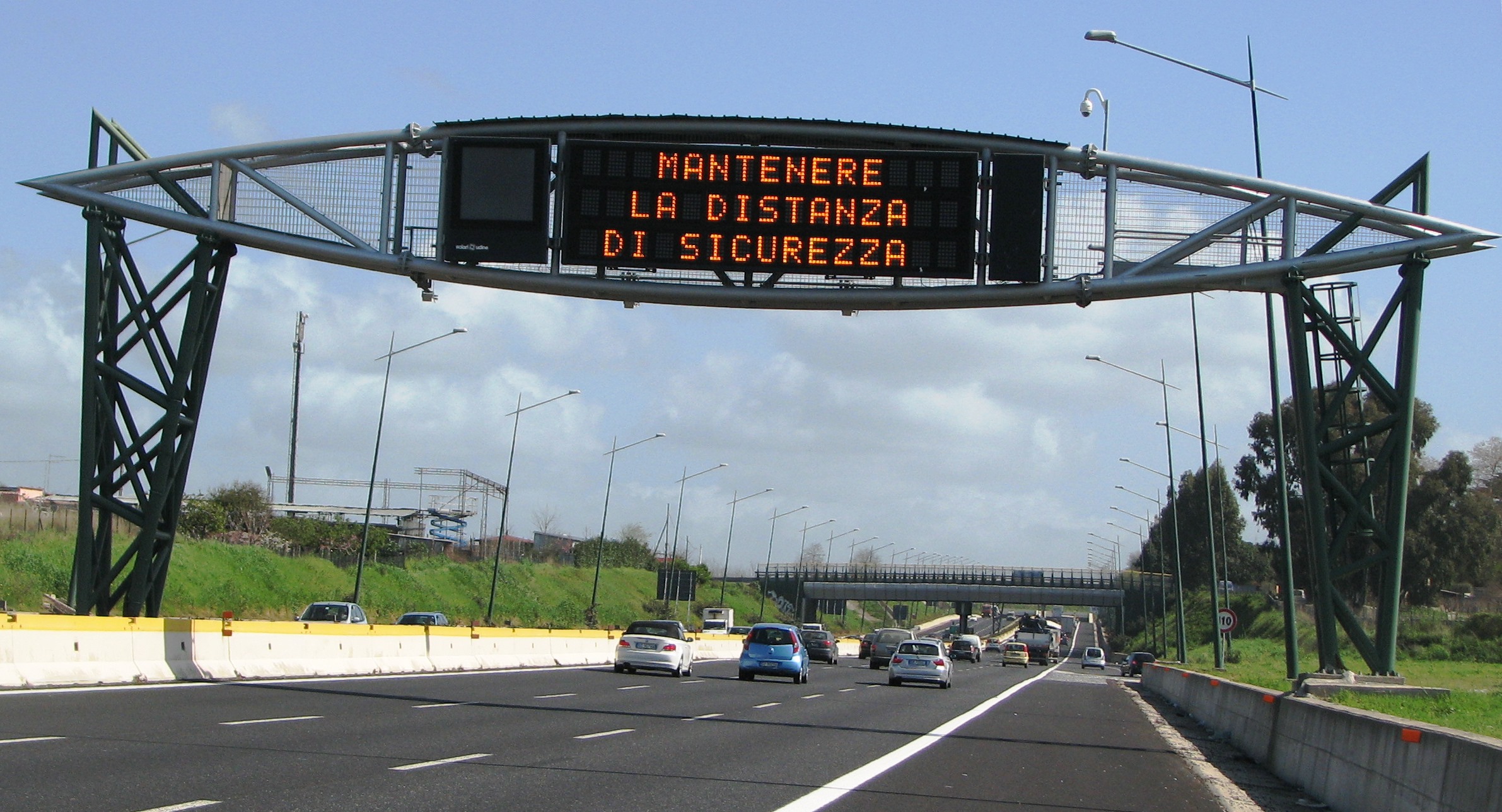 Grande Raccordo Anulare di Roma.jpg Grande Raccordo Anulare di Roma.jpg