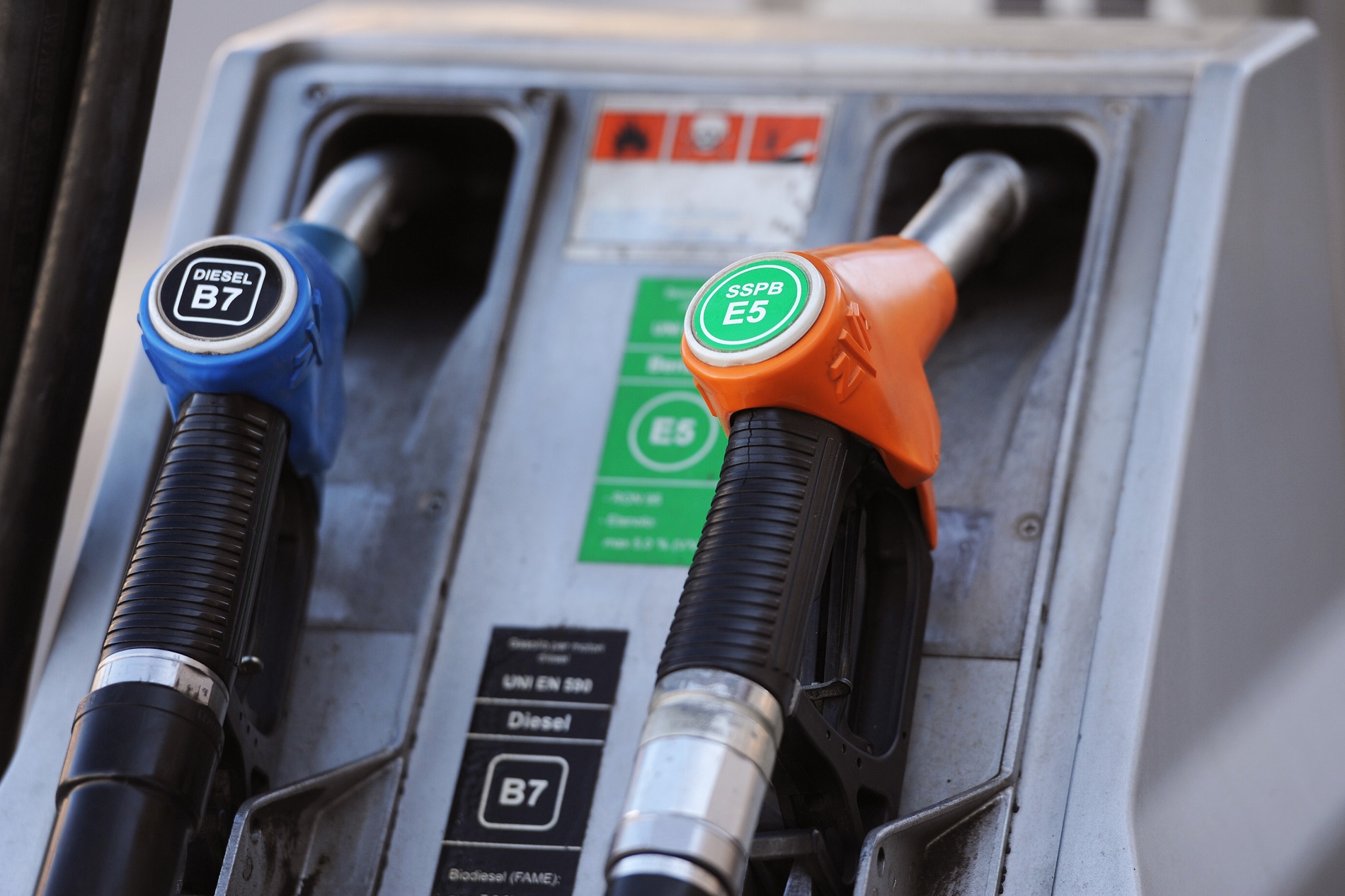 benzina_imagoeconomica 2023.jpg benzina_imagoeconomica 2023.jpg