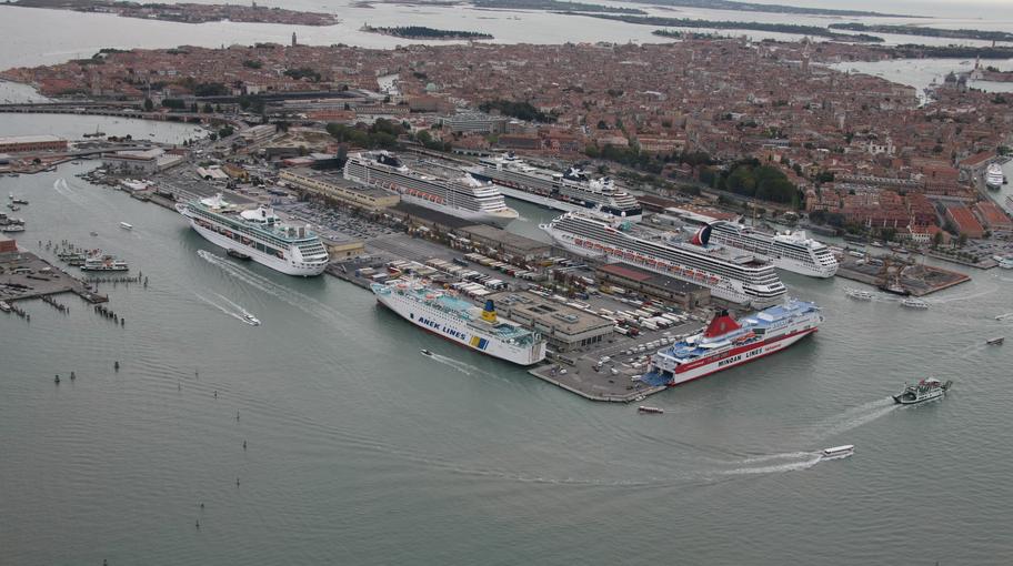 porto venezia _ imagoeconomica 2024.jpg