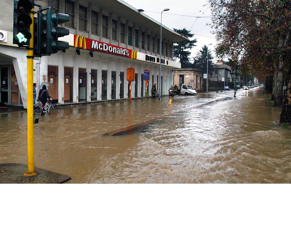 strada allagata imagoeconomica 2024.jpg strada allagata imagoeconomica 2024.jpg