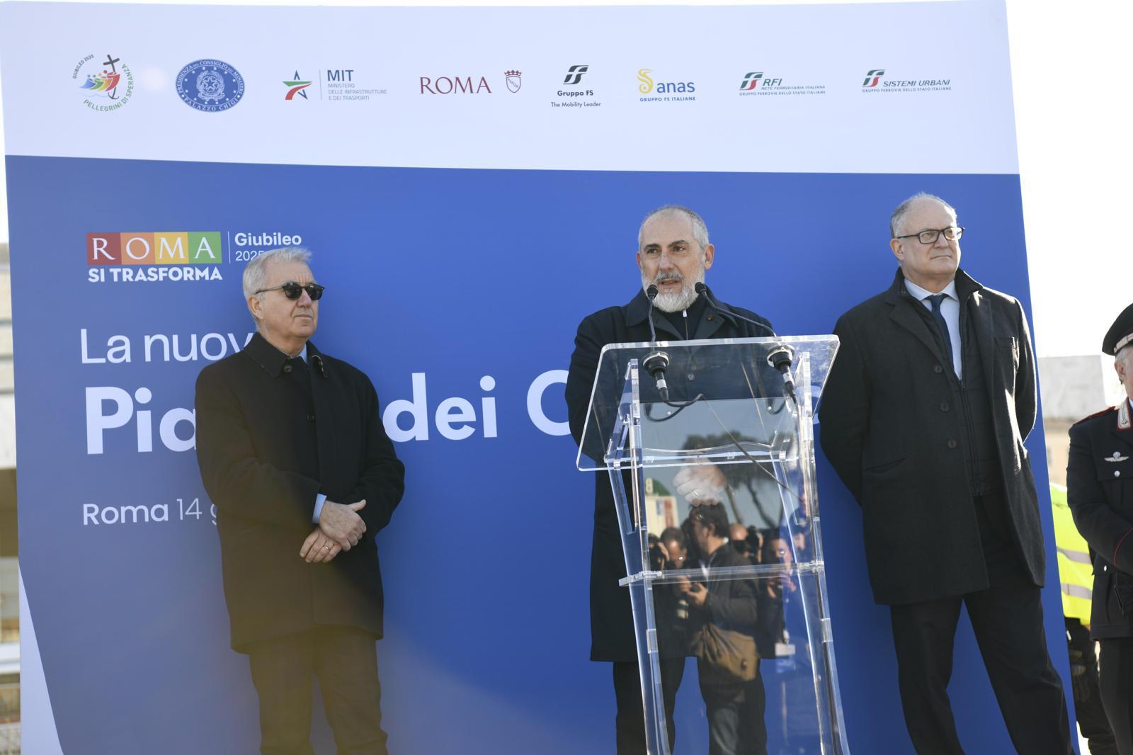 GRUPPO FS, GIUBILEO_RIAPRE PIAZZA DEI CINQUECENTO.jpeg