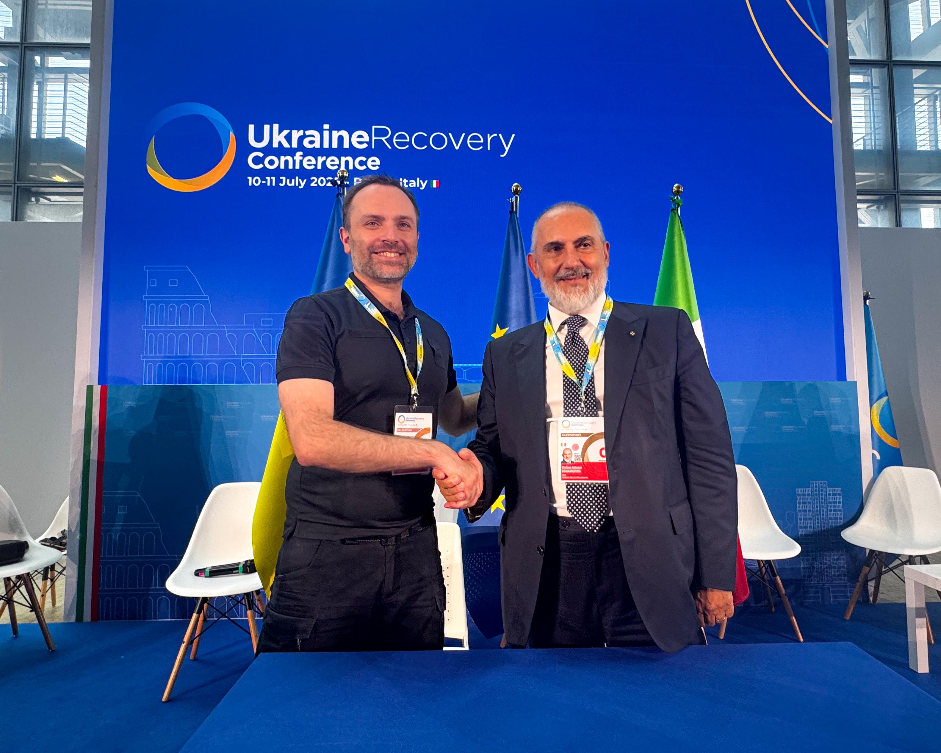 Stefano Antonio Donnarumma e CEO di UZ, Oleksandr Pertsovskyi (foto FS) Stefano Antonio Donnarumma e CEO di UZ, Oleksandr Pertsovskyi (foto FS)