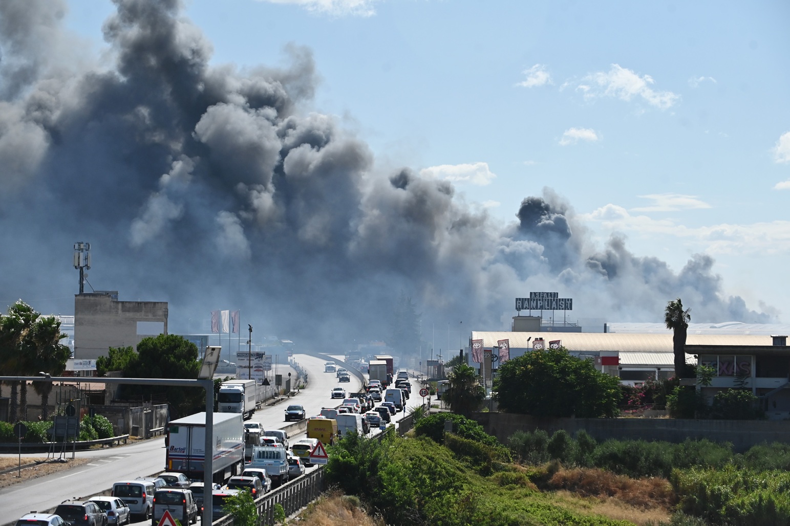 Incendio (foto Imagoeconomica_2025)