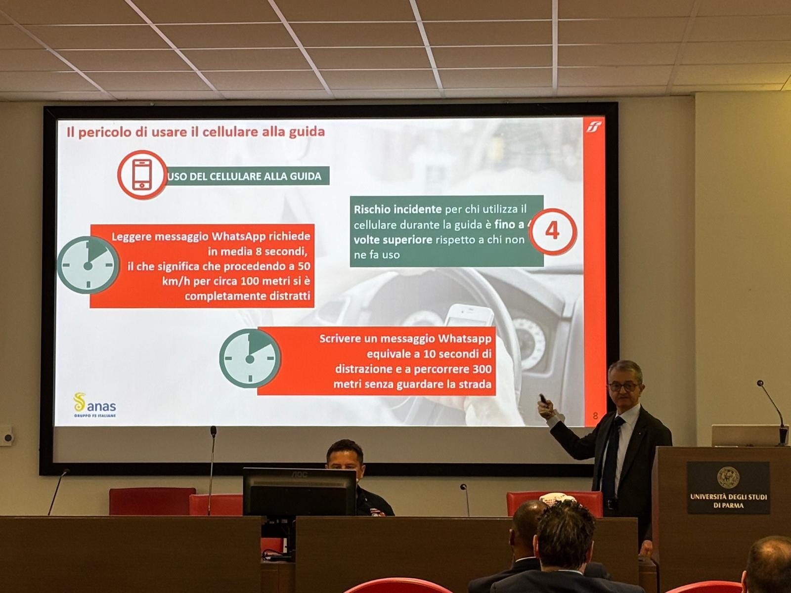 Marco Ludovico_lezione sicurezza stradale Uni Parma (foto Anas) Marco Ludovico_lezione sicurezza stradale Uni Parma (foto Anas)