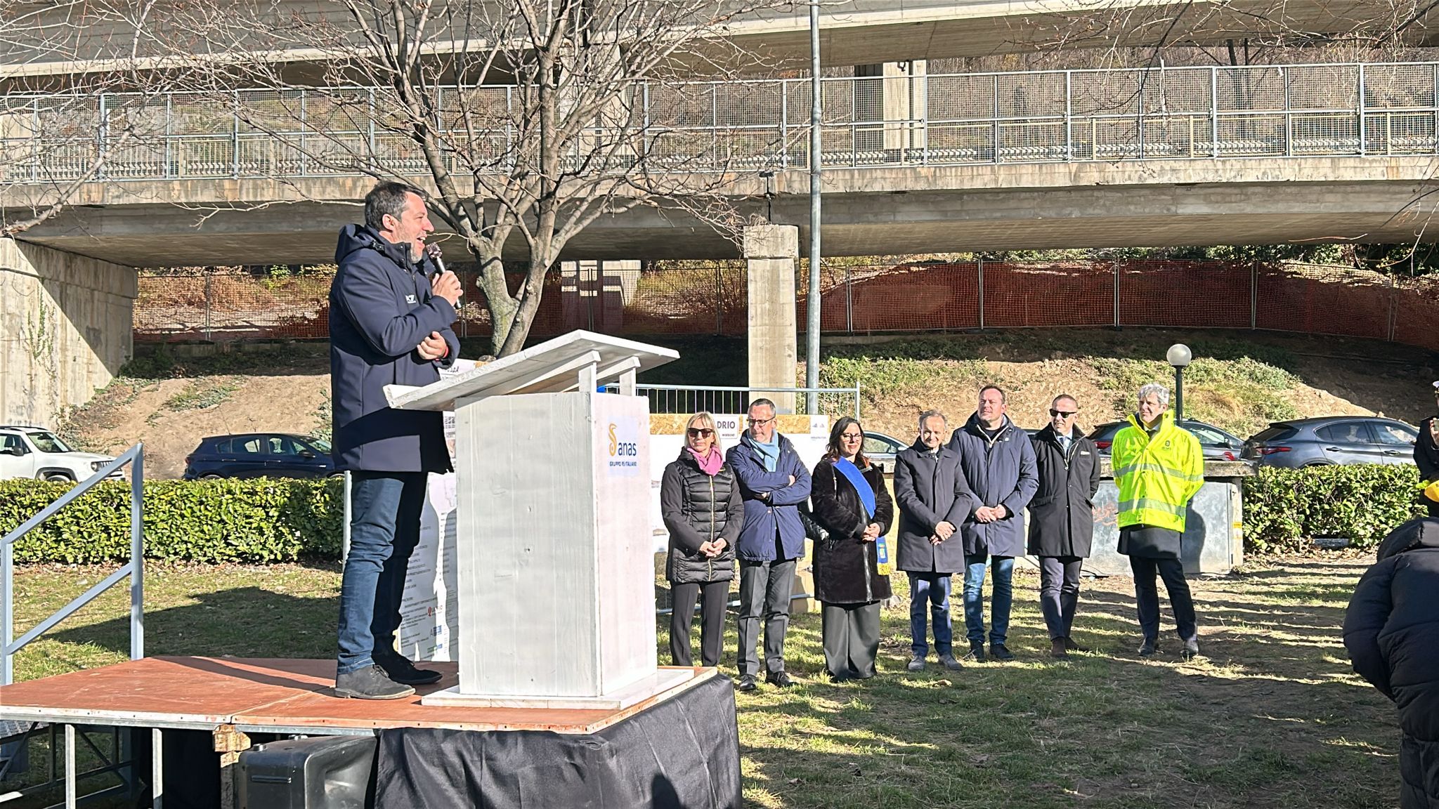 Anas Posa prima pietra passerella Lecco-Abbadia.jpeg
