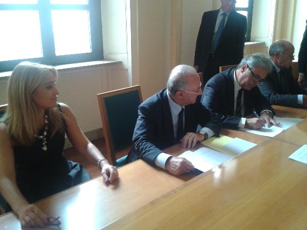 Firma della convenzione per le tangenziali di Vicenza