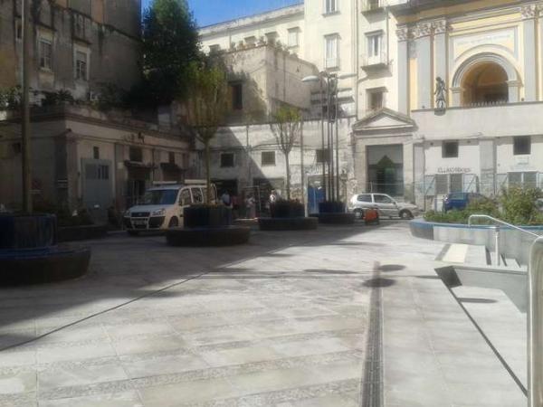 Stazione metro Toledo, Napoli, esterno Stazione metro Toledo, Napoli, esterno