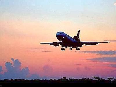 aereo al tramonto aereo al tramonto