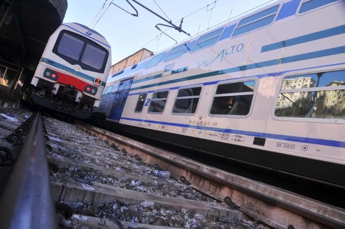 treno Vivalto in stazione treno Vivalto in stazione