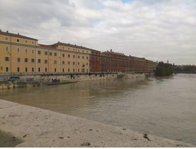 Roma - Tevere in piena