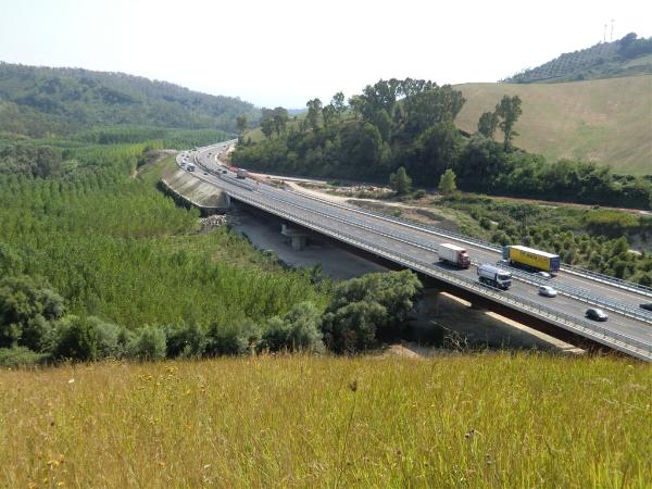 Nuova Autostrada A3 Salerno-Reggio Calabria tra Mileto e Candidoni