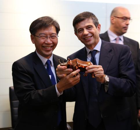 Lupi a Singapore