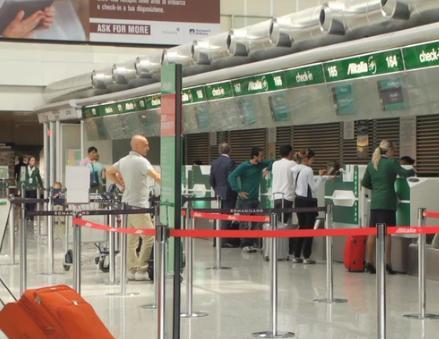 Interno aeroporto Interno aeroporto