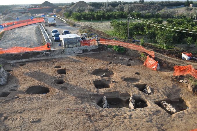 SS106, ritrovamenti archologici - necropoli