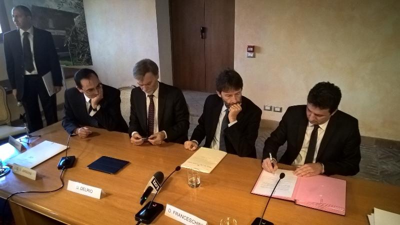 Il Direttore del Demanio firma accordo firma accordo progetto per la riqualificazione e il riuso di immobili pubblici Il Direttore del Demanio firma accordo firma accordo progetto per la riqualificazione e il riuso di immobili pubblici