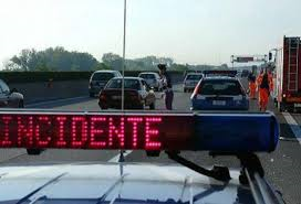 Polizia stradale incidente