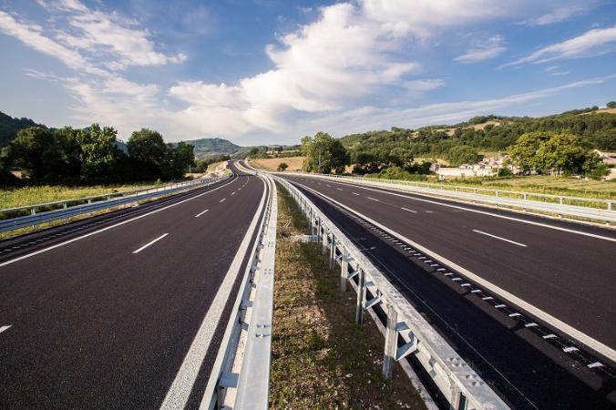 Un tratto della nuova strada statale 318 Un tratto della nuova strada statale 318