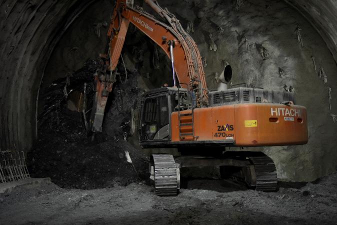Foto abbattimento diaframma carreggiata nord galleria "Laria" - 4