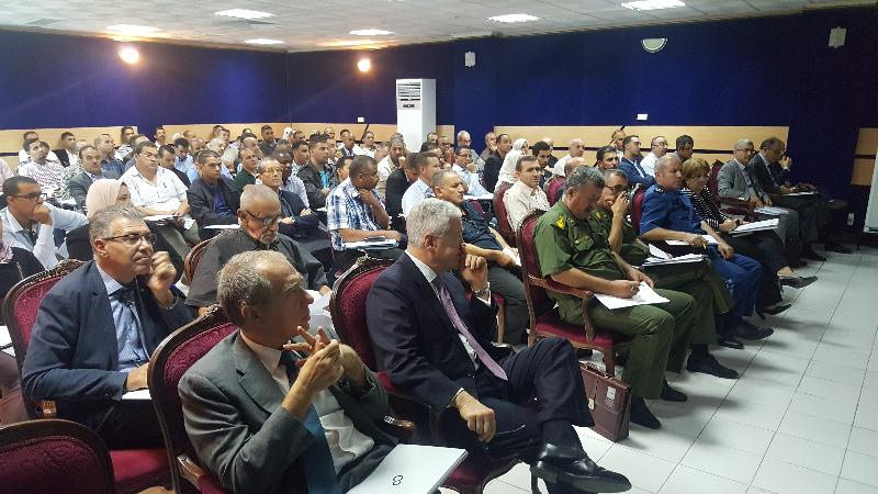 Algeri, la sala dell'incontro Algeri, la sala dell'incontro