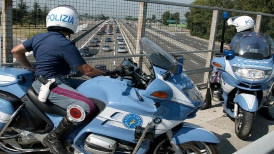 polizia stradale su moto polizia stradale su moto