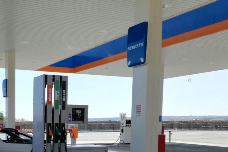 rifornimento carburanti rifornimento carburanti