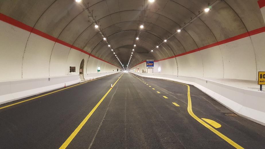 Galleria Casal di Pari aperta al traffico