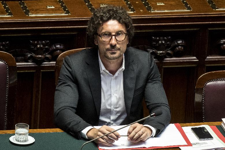 Toninelli Toninelli