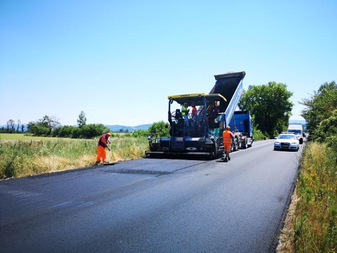 Lavori di rinnovo della pavimentazione sulla SS73 Lavori di rinnovo della pavimentazione sulla SS73