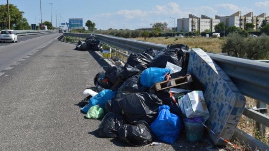 Rifiuti abbandonati