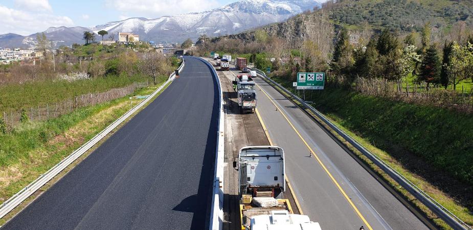 A2 'Autostrada del Mediterraneo', lavori di pavimentazione A2 'Autostrada del Mediterraneo', lavori di pavimentazione