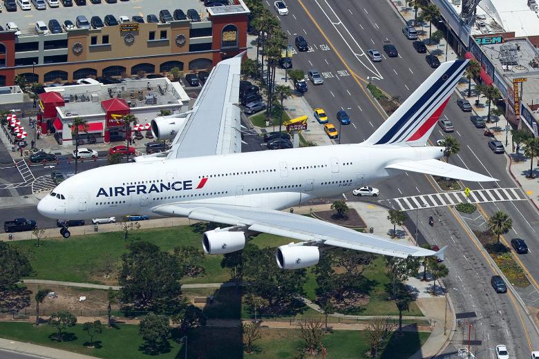Air France A388 - LAX (William-Derrickson) Air France A388 - LAX (William-Derrickson)