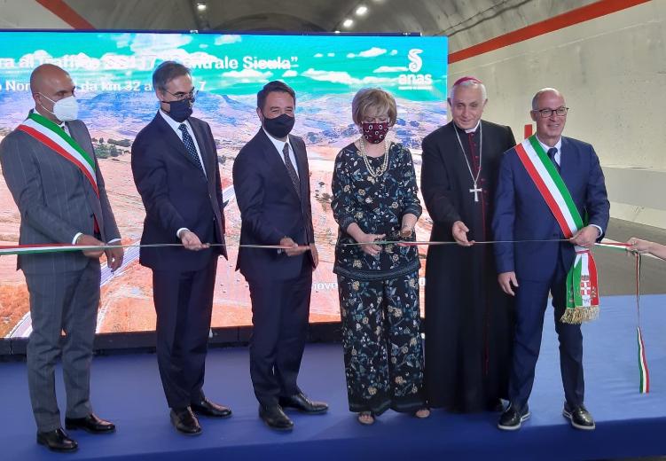 Sicilia, apertura nuovo lotto itinerario Nord-Sud - taglio del nastro Sicilia, apertura nuovo lotto itinerario Nord-Sud - taglio del nastro