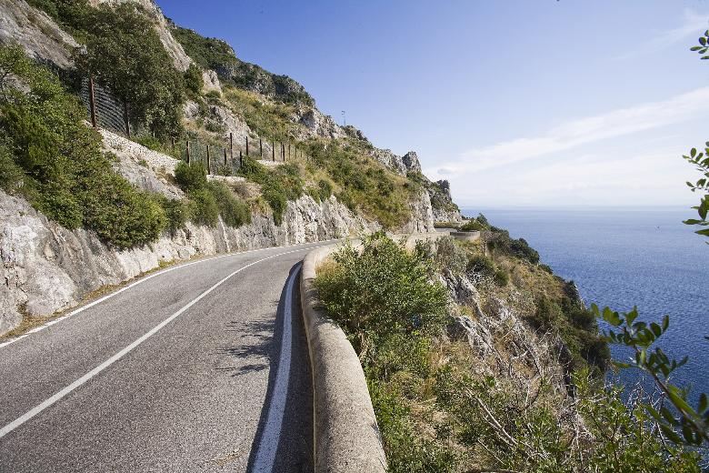 La strada statale 163 