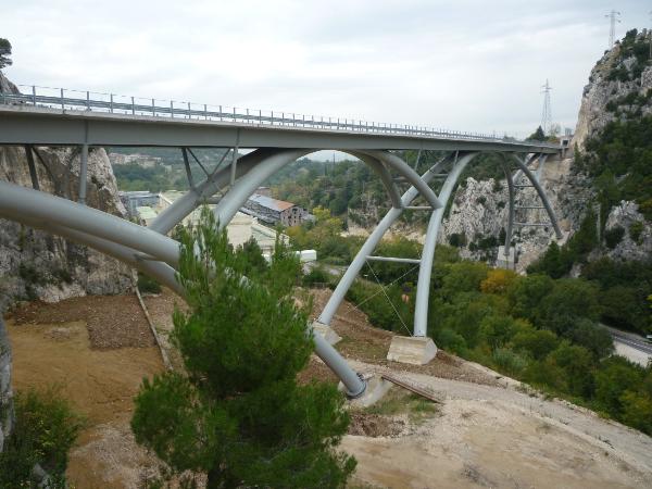 Ponte ad arco sulla Valnerina