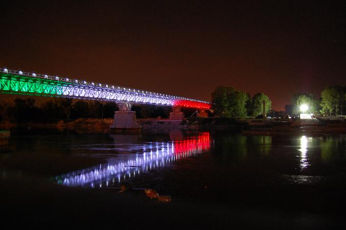 Ponte fiume Po 2