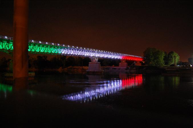 Ponte fiume Po 3