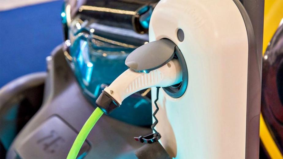Acea, pubblicato rapporto su mobilità green in Europa 