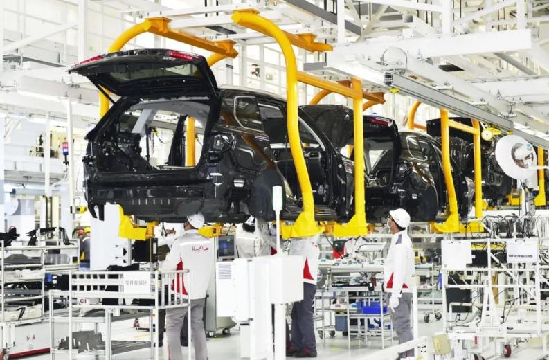 automobili stabilimento produttivo _ imagoeconomica 2023.jpg