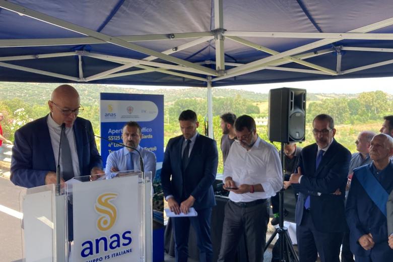 AD Anas Isi