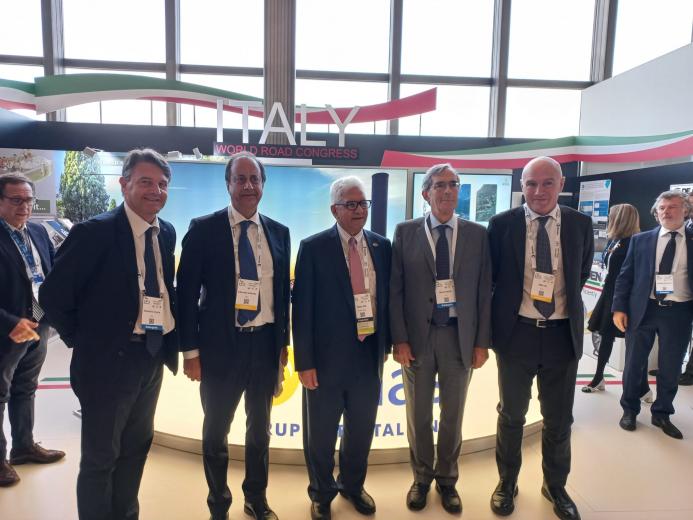  inaugurazione stand Anas Praga PIARC (foto Anas)
