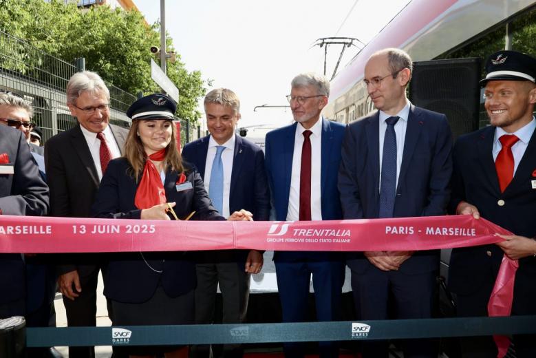 Taglio del nastro Frecciarossa Parigi-Marsiglia.jpeg