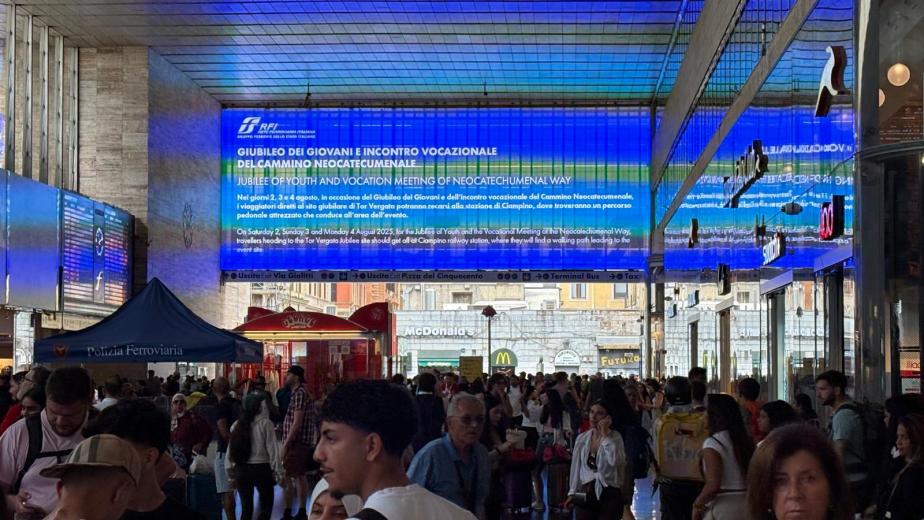 GIUBILEO DEI GIOVANI 2025, FS OLTRE 435MILA POSTI E 300 MEZZI PER LA MOBILITÀ DA E PER ROMA (foto FS)
