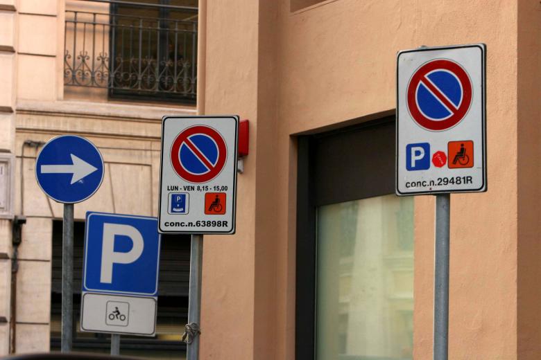 Anglat: nuove regole per la guida con disabilità